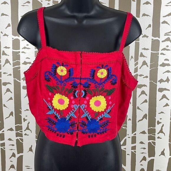 Boho Festival Red Embroidered Floral Cropped Tank Top sz M - Picture 1 of 5